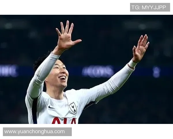 布鲁的辉煌征程:从草根到巨星的足球传奇故事 布鲁的辉煌征程:从草根到巨星的足球传奇故事