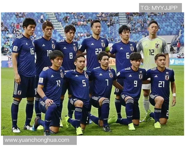 足球场上的6号球星带领球队逆袭赛季 高光时刻全记录 足球场上的6号球星带领球队逆袭赛季 高光时刻全记录