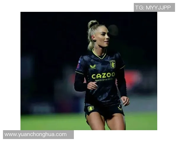 足球球星穿套袜成为新潮流 引领时尚与运动的完美融合 足球球星穿套袜成为新潮流 引领时尚与运动的完美融合