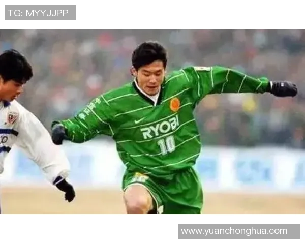 中国足球开国十大球星盘点 各时代传奇人物的辉煌与影响 中国足球开国十大球星盘点 各时代传奇人物的辉煌与影响