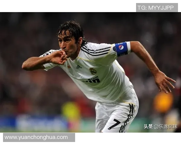 法国足球历史十大传奇球星精彩瞬间回顾:足坛巨星的辉煌之路 法国足球历史十大传奇球星精彩瞬间回顾:足坛巨星的辉煌之路