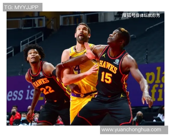 球星足球假动作技艺解析：如何通过巧妙假动作颠覆对手防线