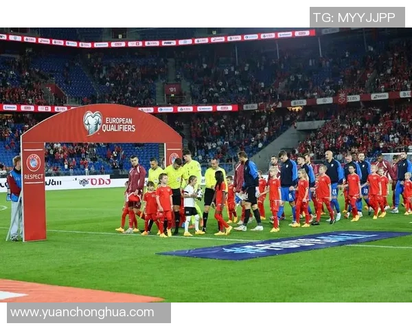 西班牙现役足球巨星闪耀绿茵舞台展现斗牛士非凡技艺与荣耀